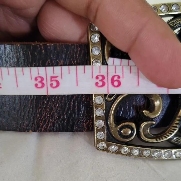 Vintage Western Look With Crystal Rhinstone-like Leather Belt - Picture 9 of 9